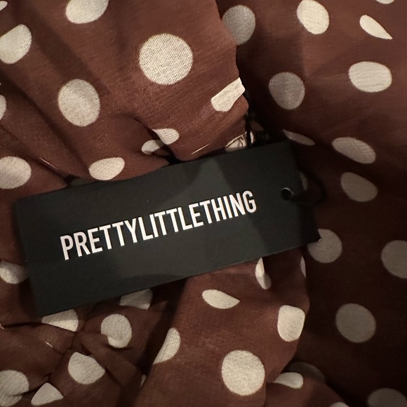 Beautiful NWT pretty little thing polka dot dress asymmetrical bodycon dress. - Picture 7 of 7